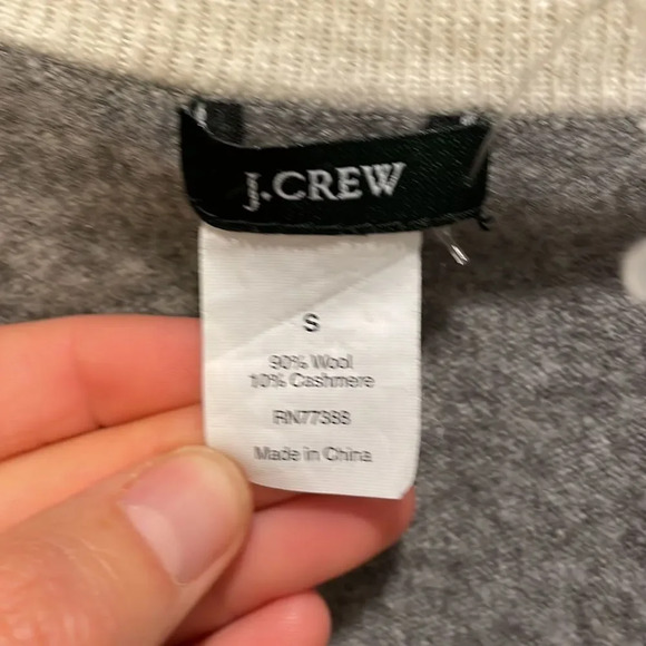 J. Crew woman’s grey and white button down sweater - Picture 5 of 13